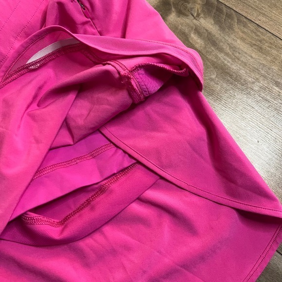Lululemon Hotty Hot Skirt Shorts Pink Tennis Athleisure Womens Size 6 Bin M-65 - Picture 3 of 5